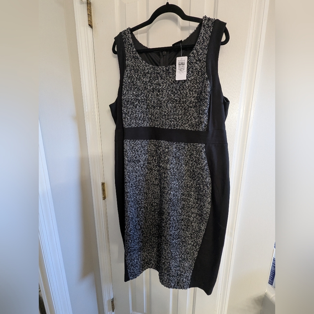 NWT Torrid At The Knee Contoured Boucle Panel Dress size 20